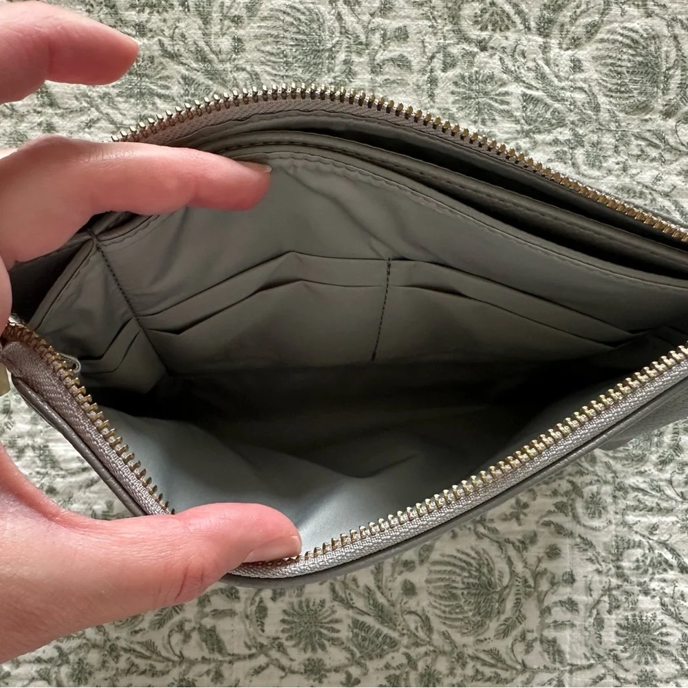 Freshly Picked Wristlet - Picture 2 of 4